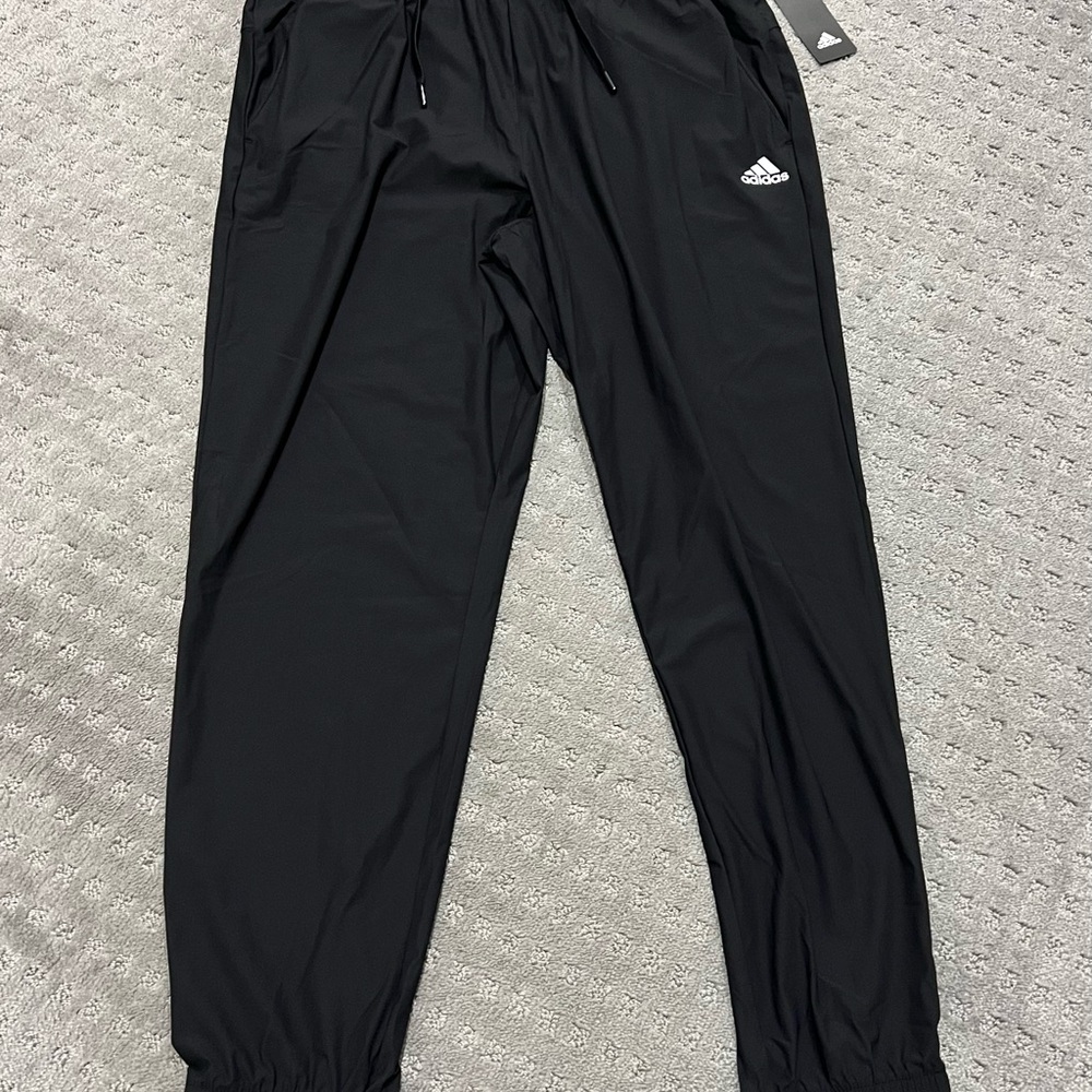 NEW Adidas Essential Golf Joggers Pants Men's Sizes - Picture 2 of 6